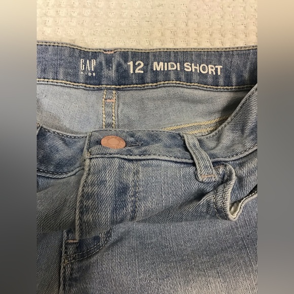 Gap Kids Girls Denim Shorts and Shein Butterfly Top Size 12-13Y - Picture 11 of 11